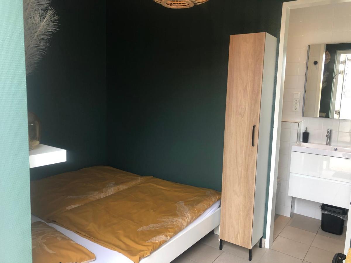 Nieboer Bed and Breakfast Vrouwenpolder Εξωτερικό φωτογραφία